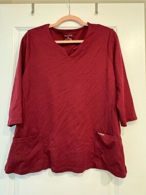 Jaanuu Women's Red V-Neck 3/4 Sleeve Scrub Top